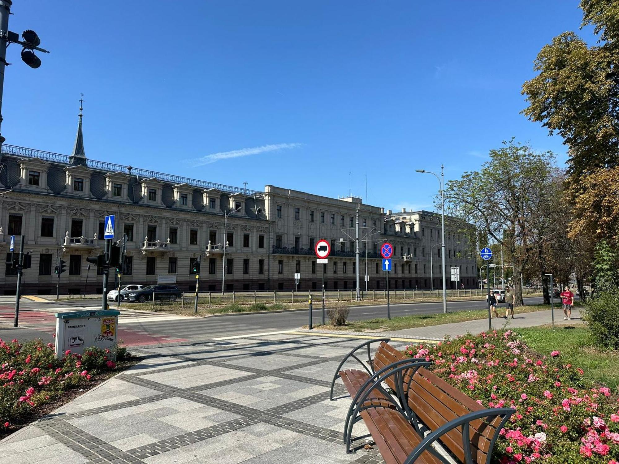 Polonia Residences 70- Locations